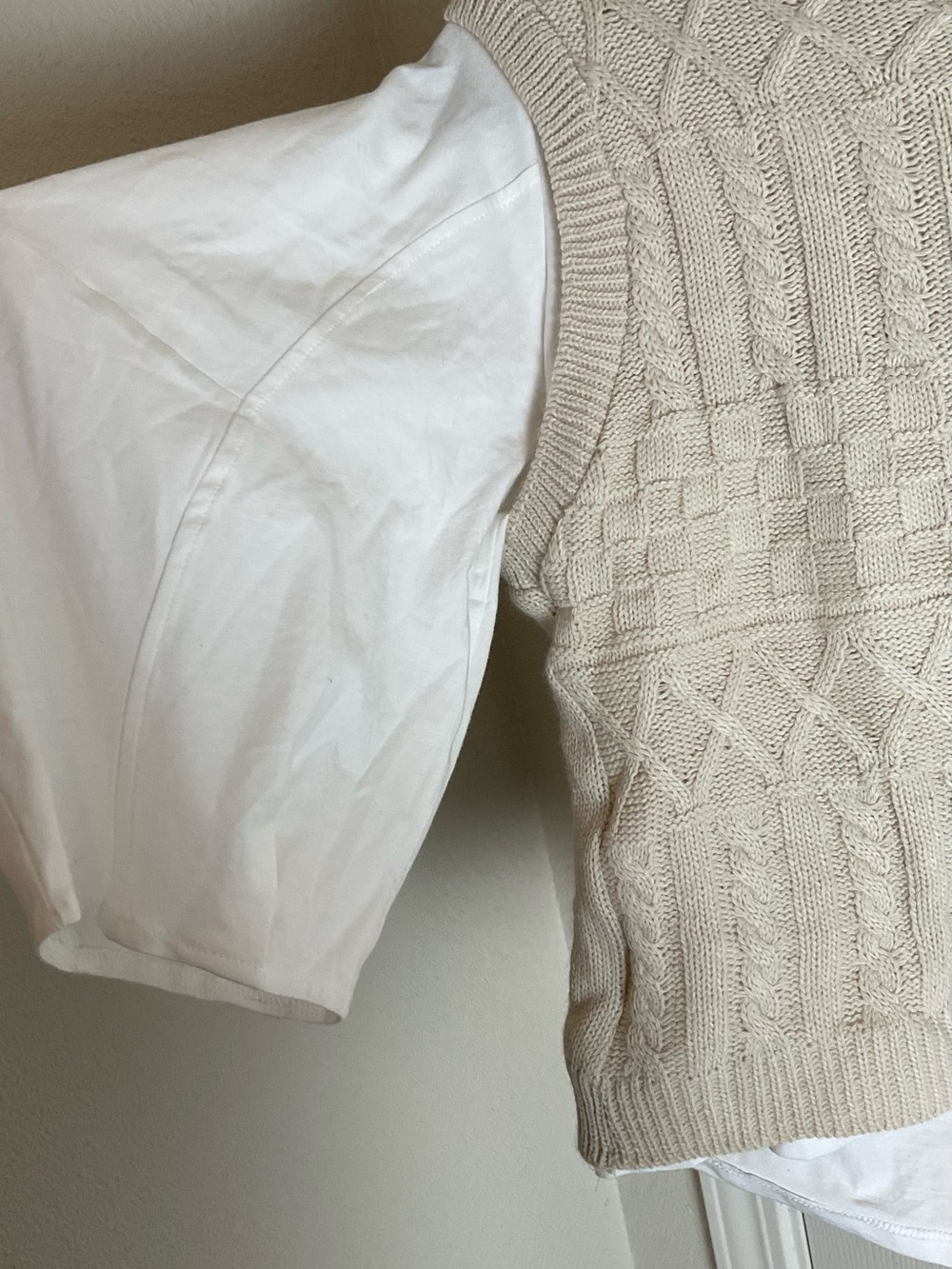 Zara Knit Sweater Vest Layered White Top Medium M - Picture 4 of 9